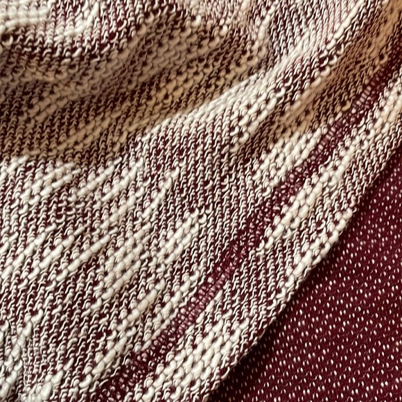 BNWT Karen Scott 1X Sweatshirt 3/4 Sleeve (White&Merlot) - Picture 7 of 7